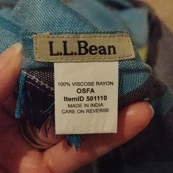 Scarf - Picture 4 of 4